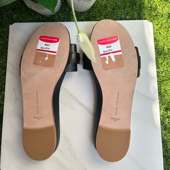 Veronica Beard ENI black Chain-Trimmed Leather Slides Gold hardware size 7 - Picture 12 of 14